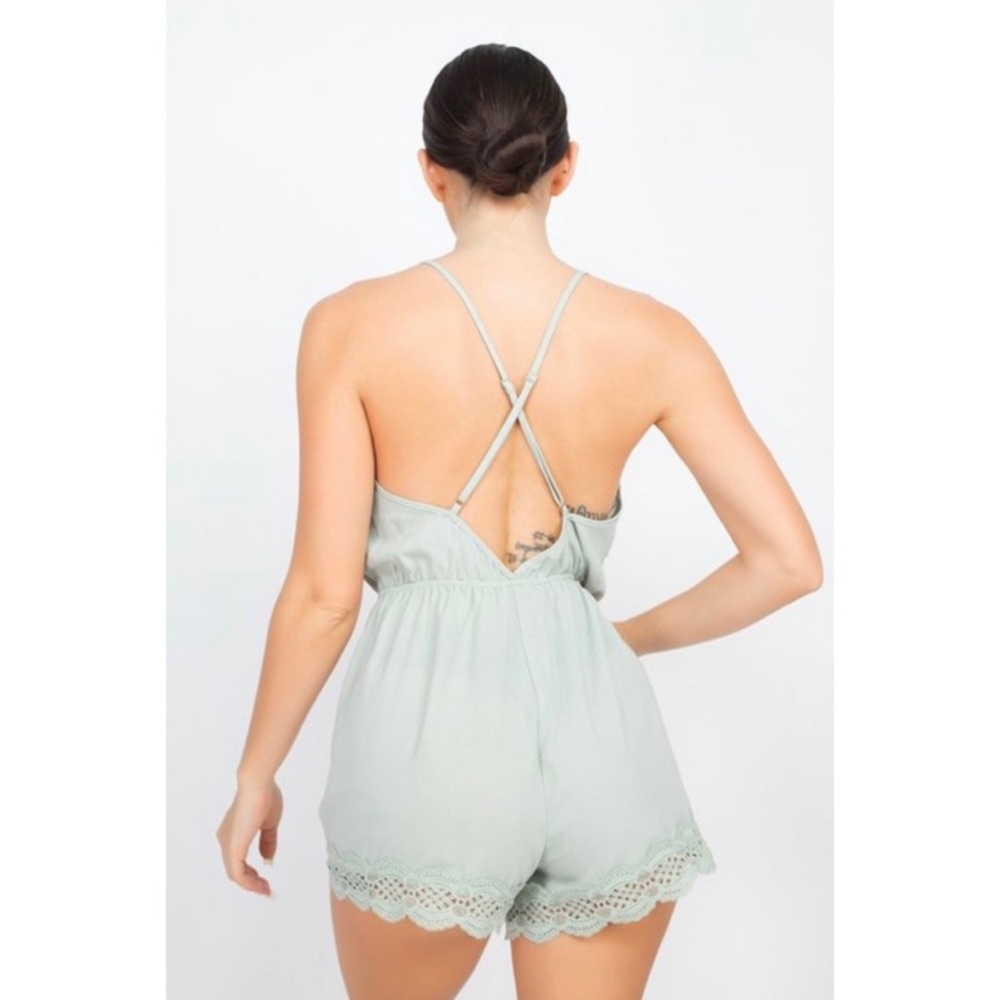 Sage cross back romper - Picture 3 of 5